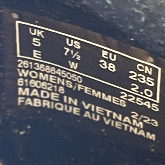 Clarks "Ultimate Comfort" low heeled ballet flats black leather Size 7.5 W - Picture 7 of 8